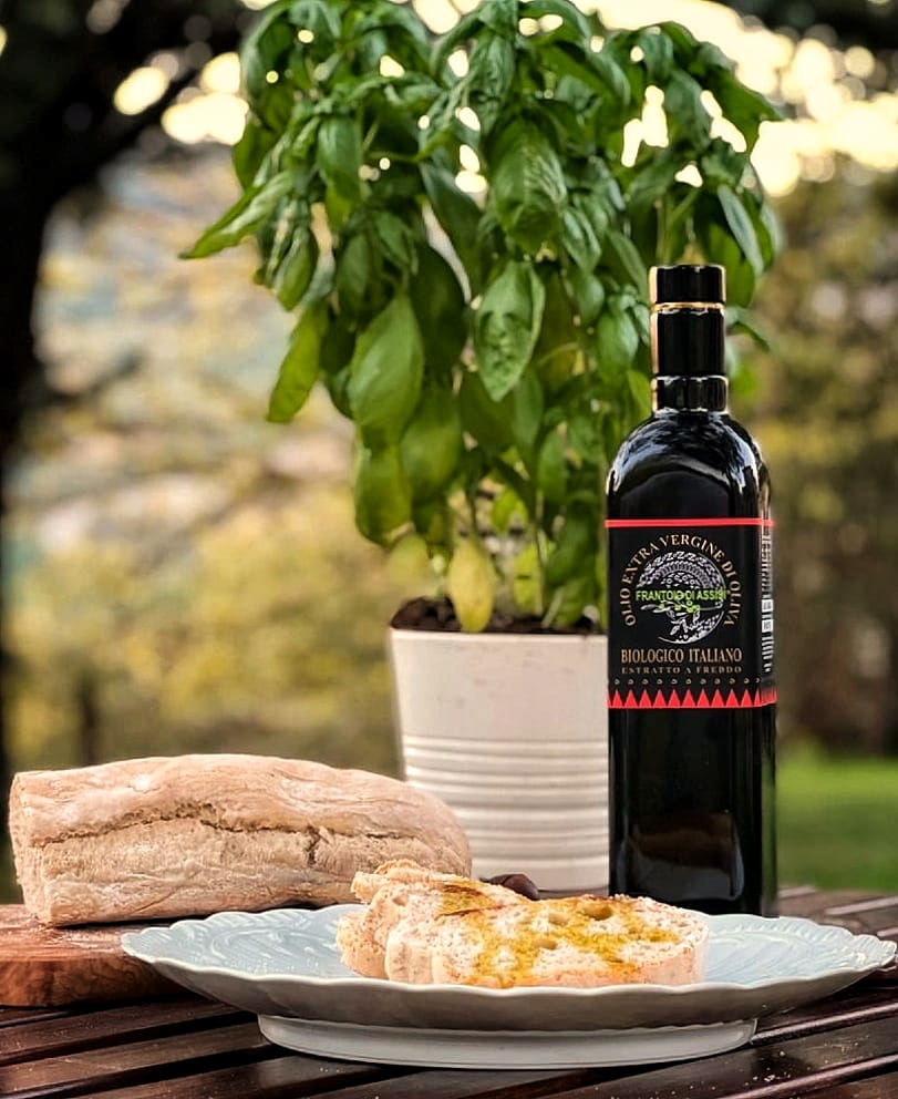 Olio nuovo 2026: quando arriva e come riconoscerlo